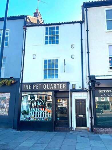 1 Bedroom Flat To Rent In High Street, Yarm, TS15