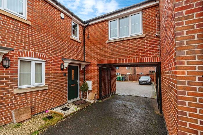 3 Bedroom Terraced House For Sale In Norman Drive, Tipton, DY4