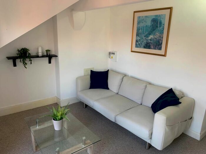 1 Bedroom Flat To Rent In Gillott Road, Birmingham, B16