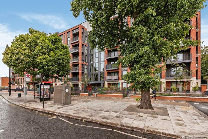1 Bedroom Flat For Sale In City House, Green Lanes, London, N21