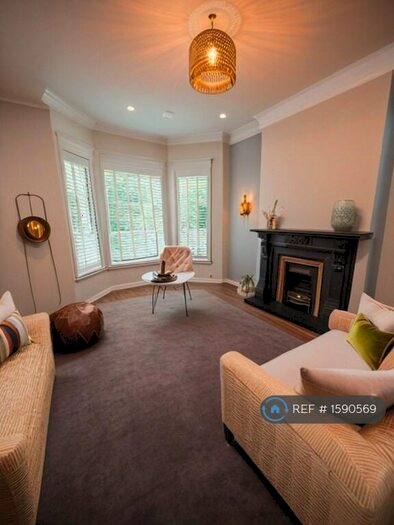 1 Bedroom Flat To Rent In Windsor Road, Levenshulme, Manchester, M19