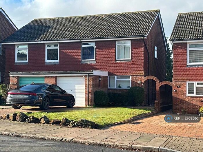 4 Bedroom Semi Detached House To Rent In Kechill Gardens, Hayes, BR2