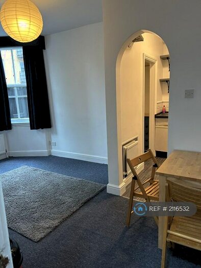 Studio To Rent In Willesden Lane, London, NW6