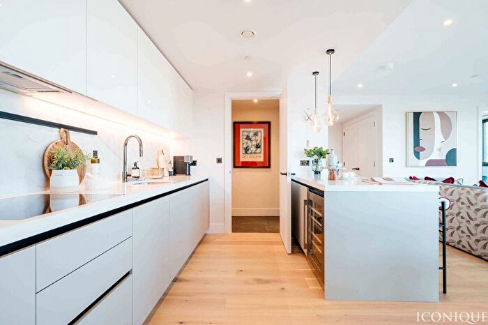 2 Bedroom Flat For Sale In Wood Lane, London, W12
