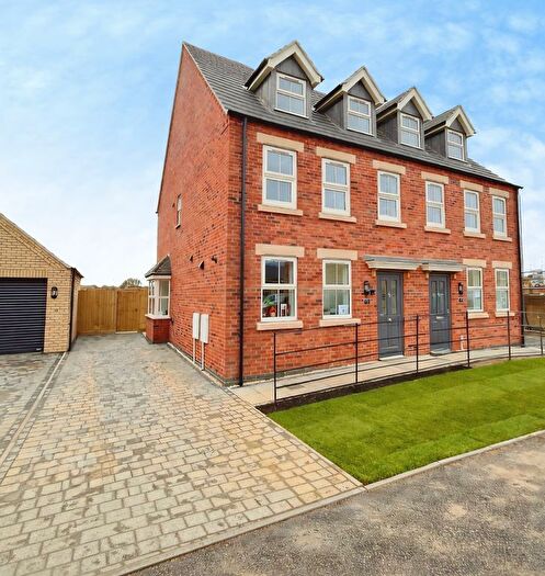 4 Bedroom Semi Detached House To Rent In Hewson Drive, Metheringham, LN4