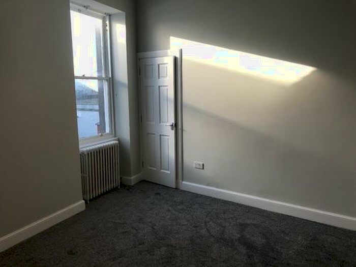 1 Bedroom Flat To Rent In High Street, Tranent, EH33