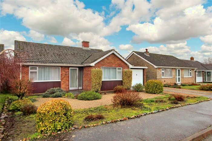 3 Bedroom Bungalow For Sale In Carol Close, Stoke Holy Cross, Norwich, Norfolk, NR14