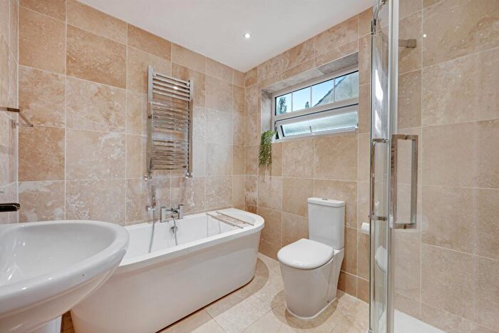4 Bedroom Detached House For Sale In Bradford Road, Menston, Ilkley, West Yorkshire, LS29