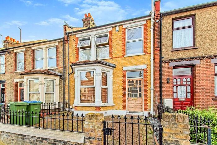 3 Bedroom Terraced House To Rent In Mcleod Road, London SE2