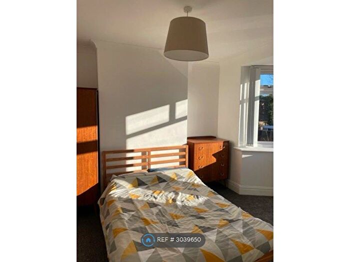 2 Bedroom Flat To Rent In Fenham, Newcastle Upon Tyne, NE5