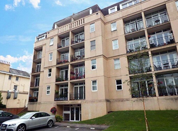 2 Bedroom Apartment For Sale In Lansdown Road, Cheltenham, Gloucestershire, GL50