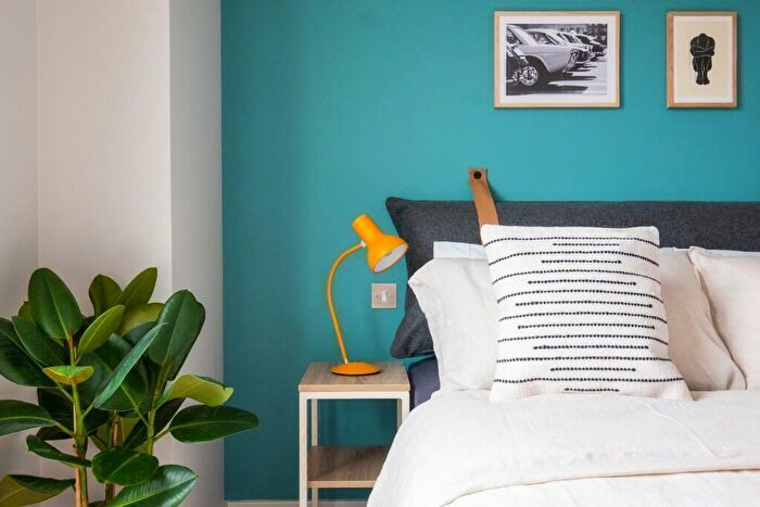 1 Bedroom Apartment To Rent In Victoria Way, Woking, Surrey, GU21