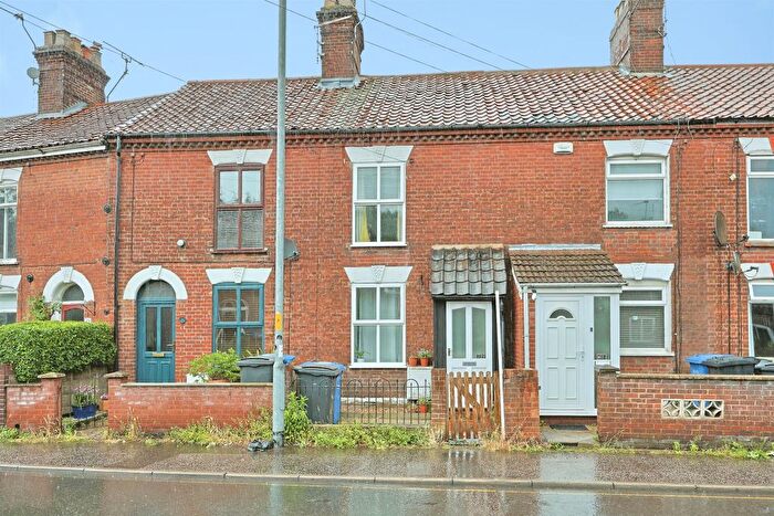 3 Bedroom Terraced House For Sale In Bull Close Road, Norwich, NR3