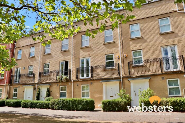 5 Bedroom Town House To Rent In Phillipa Flowerday Plain, Norwich, NR2