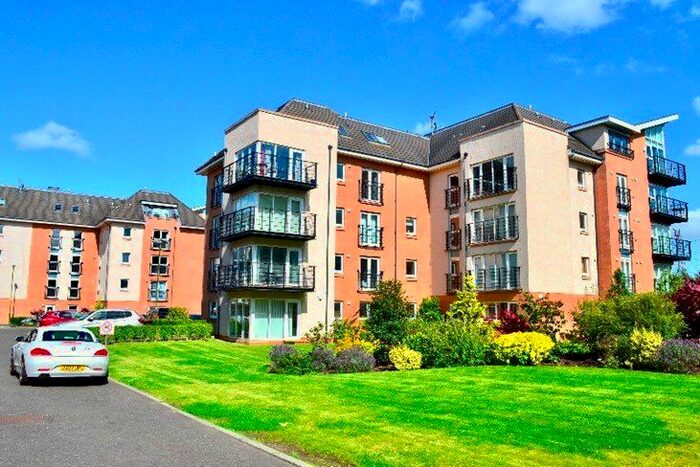 3 Bedroom Flat To Rent In Appin Place, Edinburgh, EH14