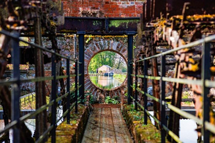 9 Bedroom Detached House For Sale In Theale, Reading, West Berkshire, RG7