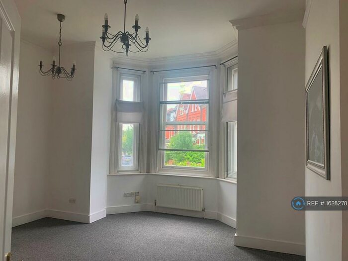 1 Bedroom Flat To Rent In Hillfield Avenue, London, N8