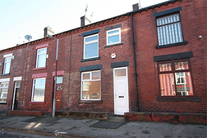 3 Bedroom Terraced House To Rent In Woodfield Street, Bolton, BL3