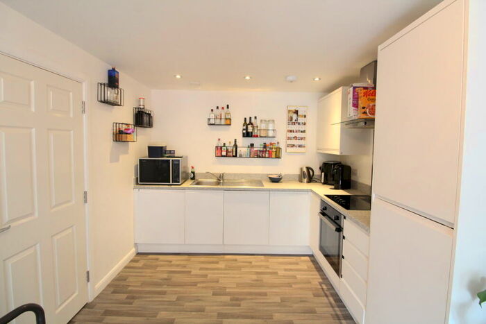 1 Bedroom Flat To Rent In John Street, Luton, LU1