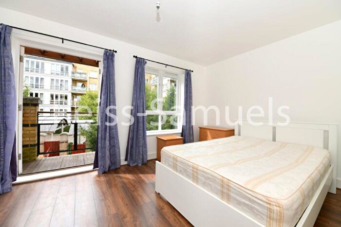 5 Bedroom Town House To Rent In Ferry Street, London, E14