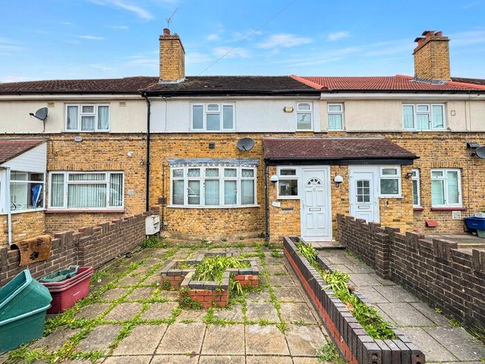 4 Bedroom Terraced House To Rent In Corporation Avenue, Hounslow, TW4