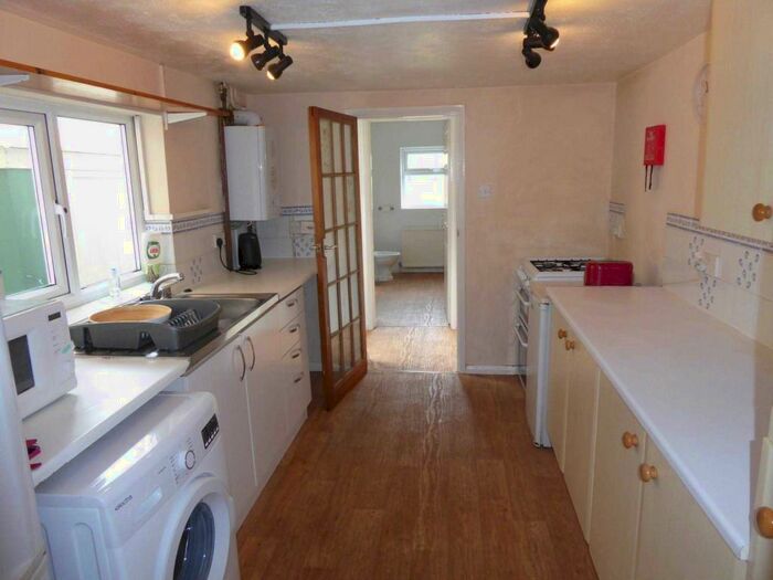 4 Bedroom House To Rent In Blenheim Road, Reading, RG1