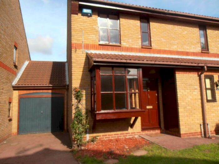 2 Bedroom Semi-Detached House To Rent In Rowe Place, Eccles, ME20