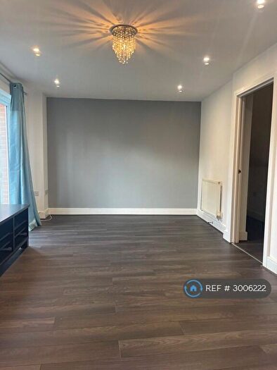 4 Bedroom Terraced House To Rent In Foxboro Road, Redhill, RH1