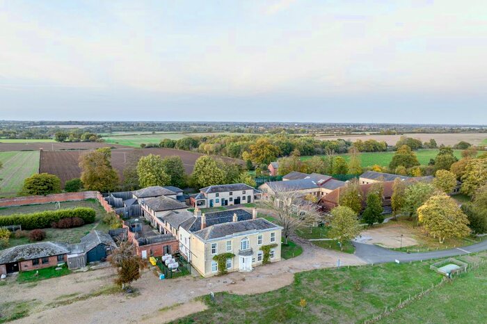 Mobile/park Home For Sale In Lion Road, Palgrave, Diss, IP22