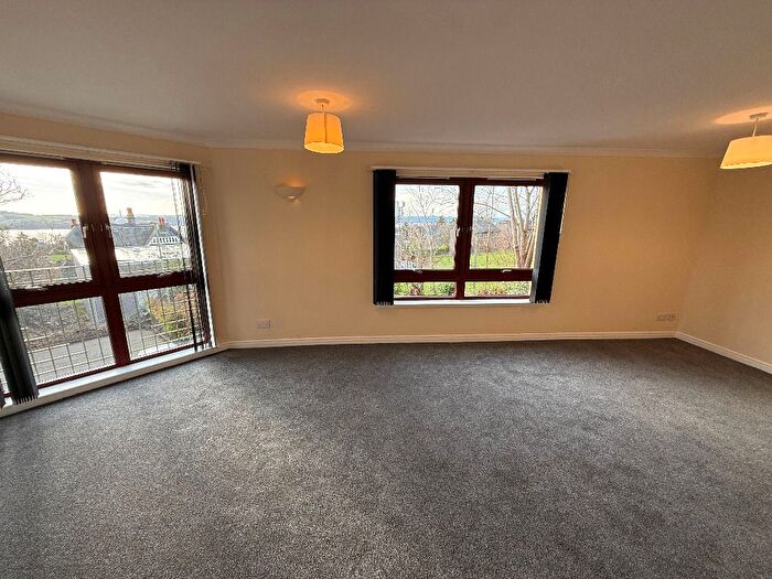 2 Bedroom Flat To Rent In Abercorn Street, Stobswell, Dundee, DD4