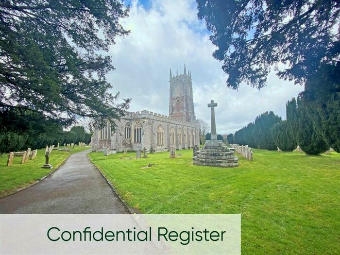 4 Bedroom Detached House For Sale In Broadclyst, Exeter, EX4