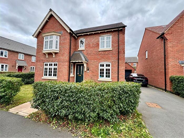 4 Bedroom Detached House For Sale In Glynn Street, Hugglescote, LE67