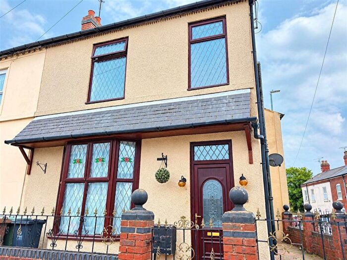 3 Bedroom End Of Terrace House To Rent In Charlotte Street, Walsall, WS1