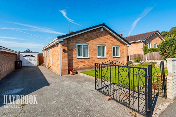 3 Bedroom Detached Bungalow For Sale In Florence Rise, Darfield, S73