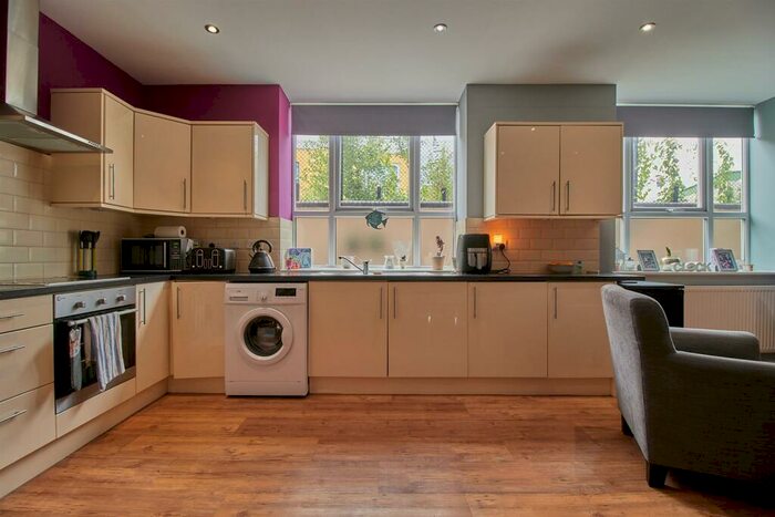 2 Bedroom Flat To Rent In Upper Bond Street, Hinckley, LE10