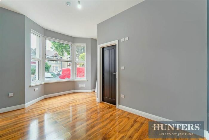 1 Bedroom Studio To Rent In Hanworth Road, Hounslow, TW3