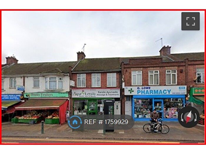 2 Bedroom Flat To Rent In East Lane, Wembley, HA0