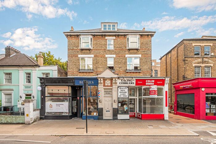 1 Bedroom Flat To Rent In The Mall, London, W5