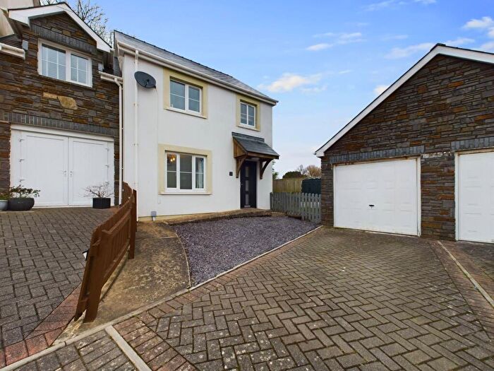 3 Bedroom End Of Terrace House For Sale In Meurigs Croft, Hook, SA62