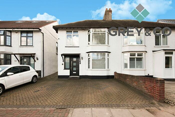 4 Bedroom Semi-Detached House For Sale In East Lane Wembley, HA9