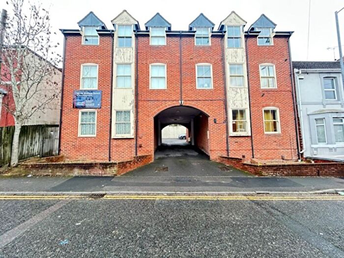1 Bedroom Flat For Sale In William Street, Swindon, SN1