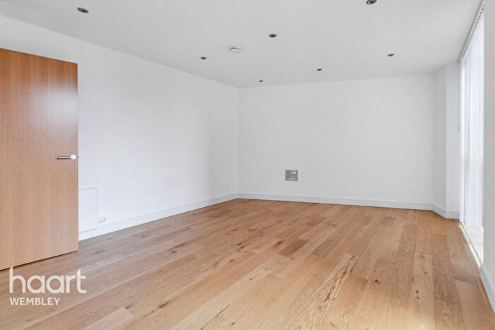 1 Bedroom Apartment For Sale In Off Ealing Road, HA0