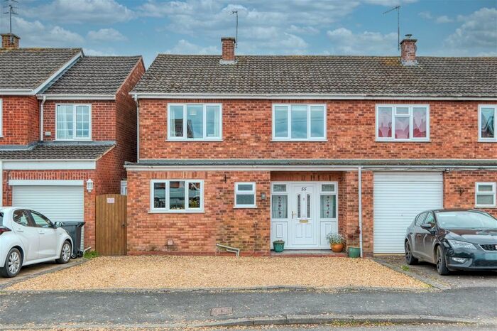 3 Bedroom Semi-Detached House For Sale In Windmill Lane, Inkberrow, WR7
