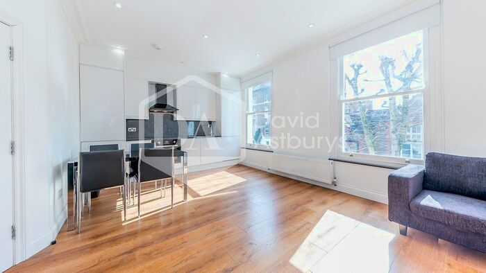 2 Bedroom Flat To Rent In Falkland Road, Kentish Town, London, NW5