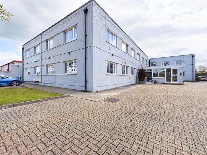 1 Bedroom Apartment To Rent In Gatwick Road, Manor Royal, RH10
