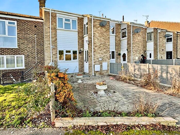 3 Bedroom Terraced House For Sale In St. Lukes Way, Allhallows, Rochester, ME3