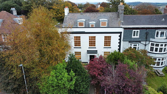 6 Bedroom End Of Terrace House For Sale In Woodside, Greenbank, Plymouth, PL4
