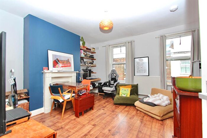 1 Bedroom Flat To Rent In Stoke Newington Church Street, N16