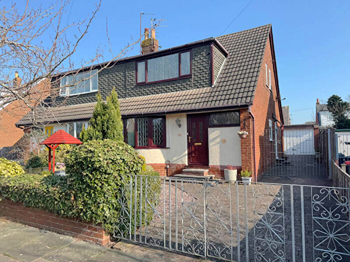 3 Bedroom Semi-Detached Bungalow For Sale In Little Acre - Thornton Cleveleys -, FY5