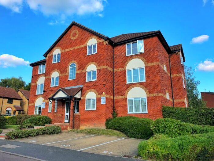 Studio To Rent In Columbus Gardens, Northwood, HA6